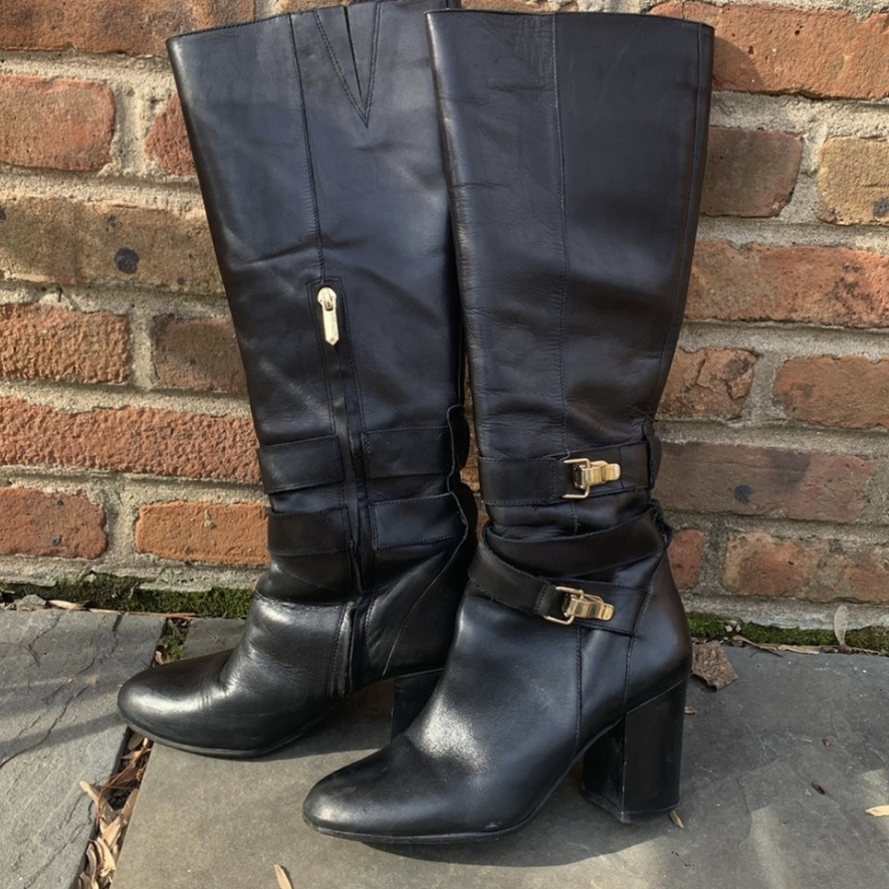Sam Edelman Fairbanks Black Heeled Boots with Classic Silhouette